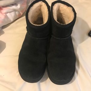 Black uggs
